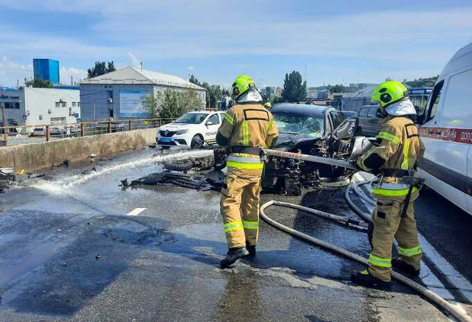 У Києві сталась масштабна ДТП: є постраждалі