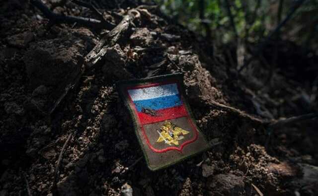 Втрати російської армії за добу: літак, вертоліт і майже 1200 окупантів