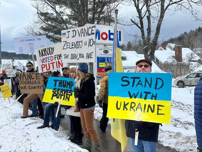 Адміністрація Трампа позбавить легального статусу 240 тисяч українських біженців– Reuters