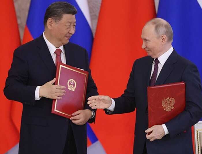 Китай відвертається від РФ: заборона інвестицій, вихід автоконцернів і замороження "Сили Сибіру-2"
