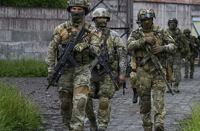 У Маріуполь прибули понад 15 військових вантажівок із чеченцями — Андрющенко