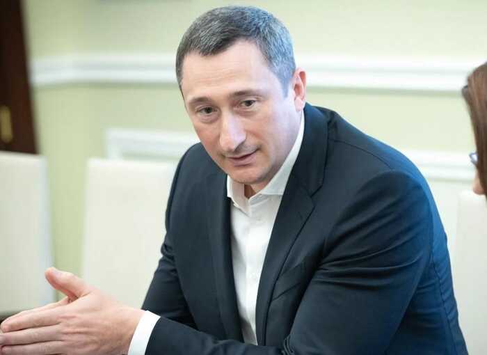 Чернишов одразу після повернення до України найняв адвокатів за 2,2 мільйона гривень