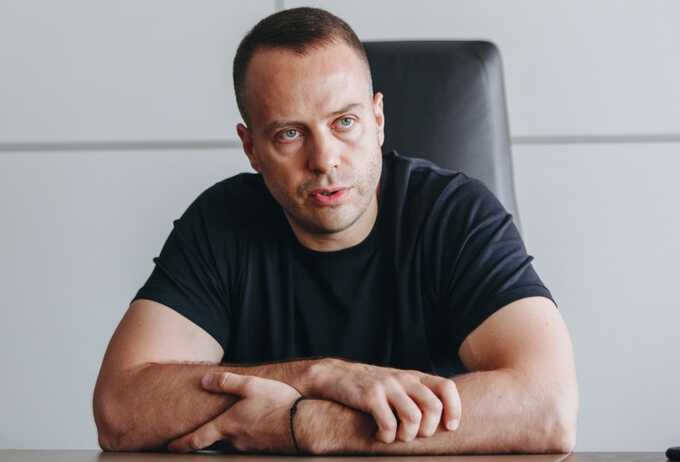 Скандальний власник ГК "Автострада" Максим Шкіль організував тотальне стеження за партнерами, конкурентами та журналістами
