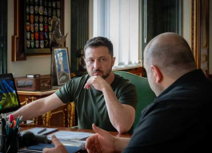 Зеленський провів телефонну розмову з Трампом