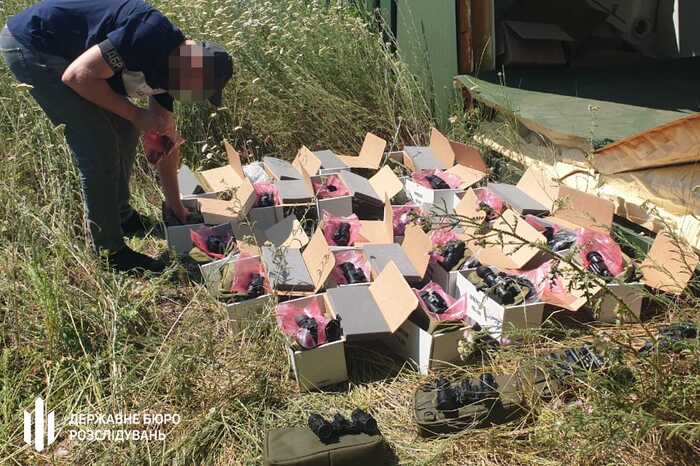 Схрон із нічниками на 4 мільйони гривень виявили у військовій частині