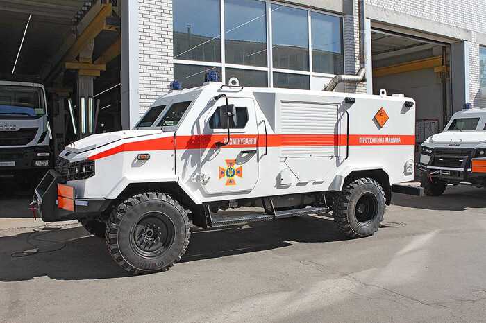 ДСНС замовила піротехнічні машини на базі «Козак-5» на 488 мільйонів гривень